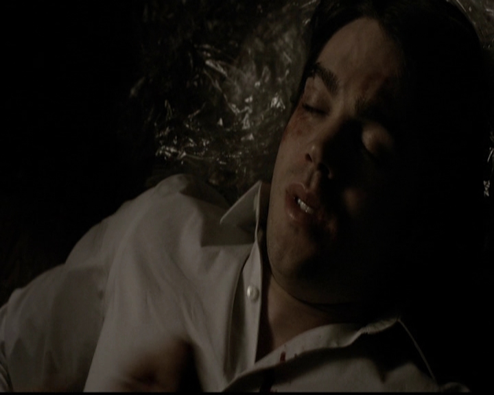 VampireDiariesWorld-dot-org_5x13TotalEclipseOfTheHeart1797.jpg