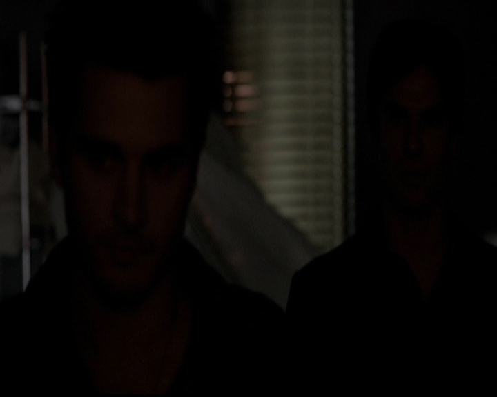 VampireDiariesWorld-dot-org_5x13TotalEclipseOfTheHeart1959.jpg