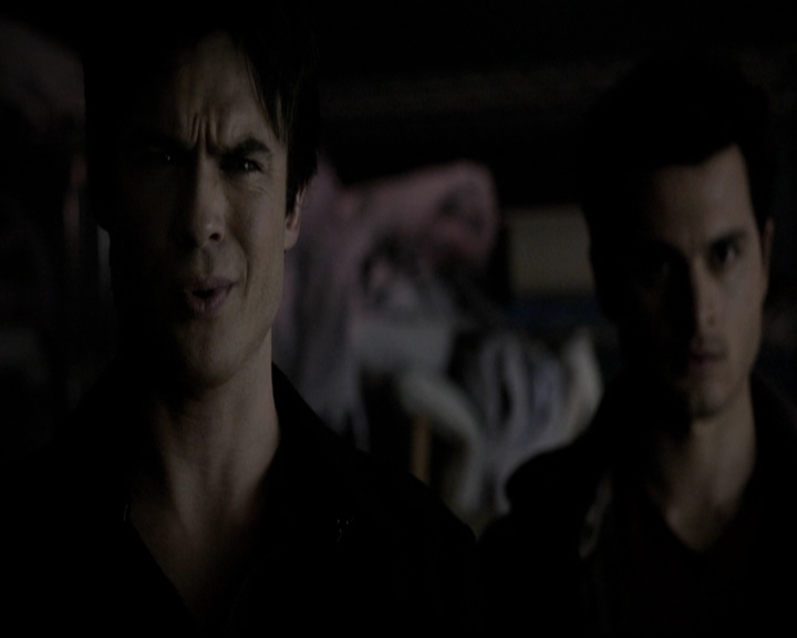 VampireDiariesWorld-dot-org_5x13TotalEclipseOfTheHeart1970.jpg