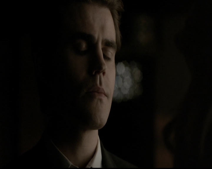 VampireDiariesWorld-dot-org_5x13TotalEclipseOfTheHeart2048.jpg