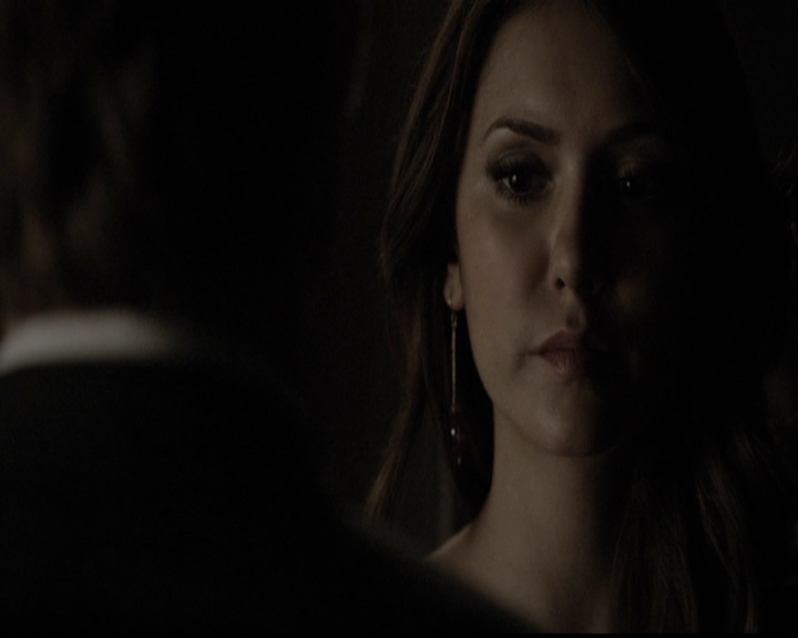 VampireDiariesWorld-dot-org_5x13TotalEclipseOfTheHeart2059.jpg