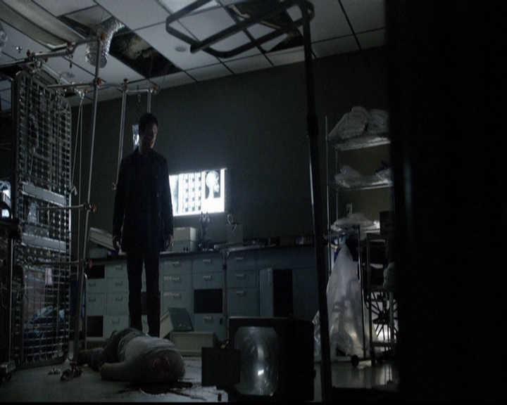 VampireDiariesWorld-dot-org_5x13TotalEclipseOfTheHeart2277.jpg