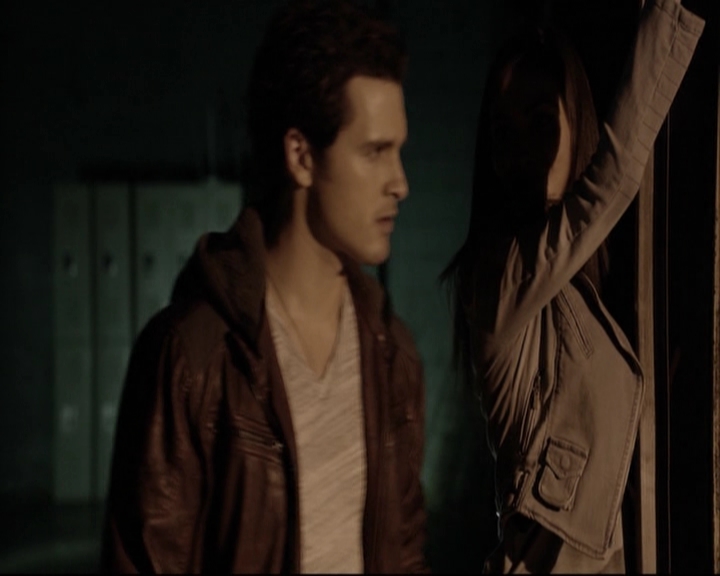 VampireDiariesWorld-dot-org_5x14NoExit-deletedscene2463.jpg