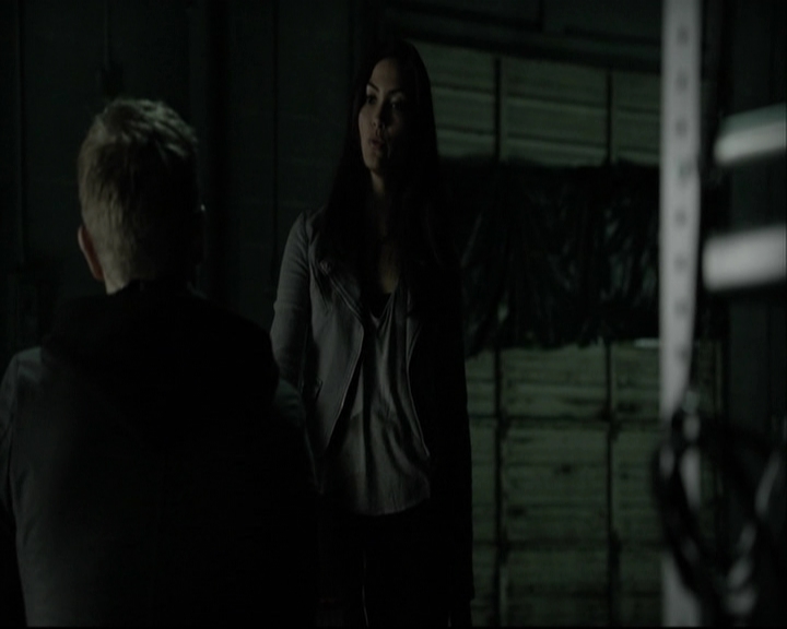 VampireDiariesWorld-dot-org_5x14NoExit-deletedscene2472.jpg