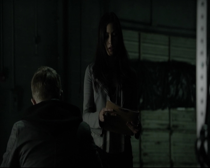 VampireDiariesWorld-dot-org_5x14NoExit-deletedscene2486.jpg