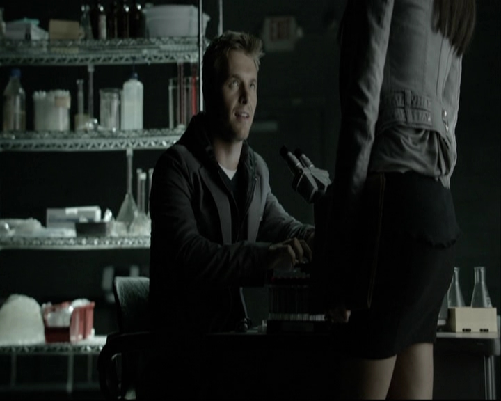 VampireDiariesWorld-dot-org_5x14NoExit-deletedscene2508.jpg