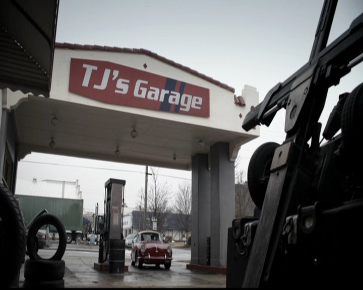 VampireDiariesWorld-dot-org_5x14NoExit0571.jpg
