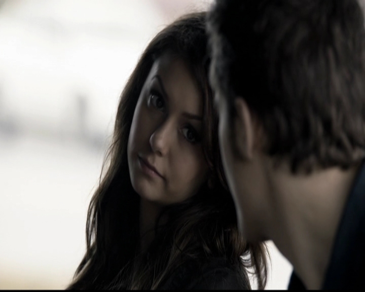 VampireDiariesWorld-dot-org_5x14NoExit0603.jpg