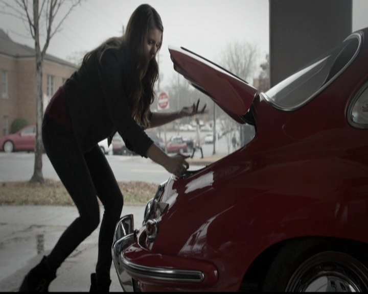 VampireDiariesWorld-dot-org_5x14NoExit0657.jpg