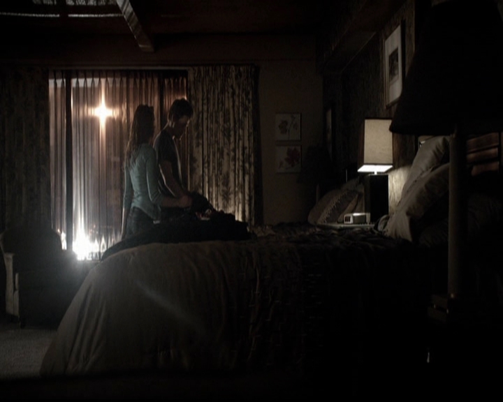 VampireDiariesWorld-dot-org_5x14NoExit1387.jpg