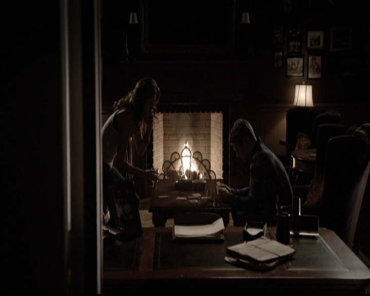 VampireDiariesWorld-dot-org_5x14NoExit1511.jpg