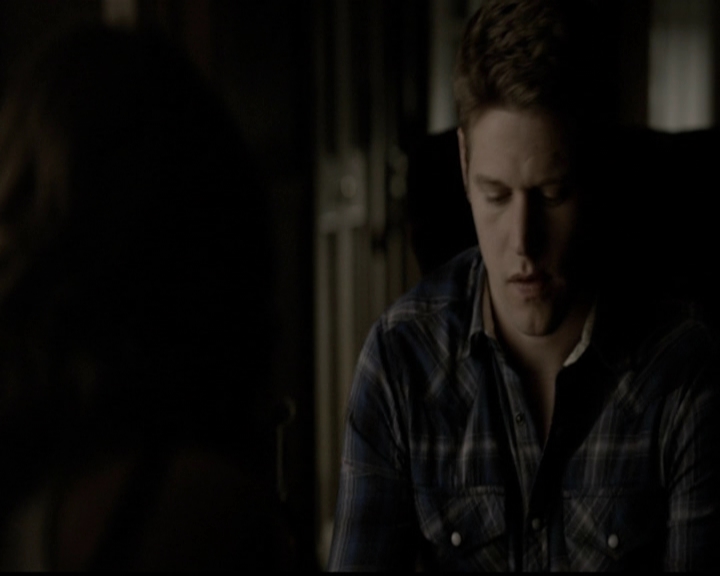 VampireDiariesWorld-dot-org_5x14NoExit1520.jpg