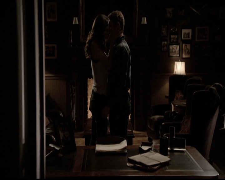VampireDiariesWorld-dot-org_5x14NoExit1641.jpg
