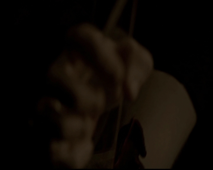 VampireDiariesWorld-dot-org_5x14NoExit1905.jpg