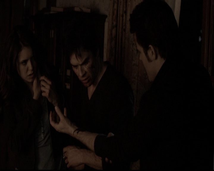 VampireDiariesWorld-dot-org_5x14NoExit1915.jpg