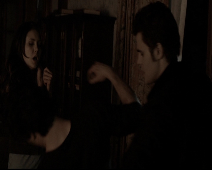 VampireDiariesWorld-dot-org_5x14NoExit1918.jpg