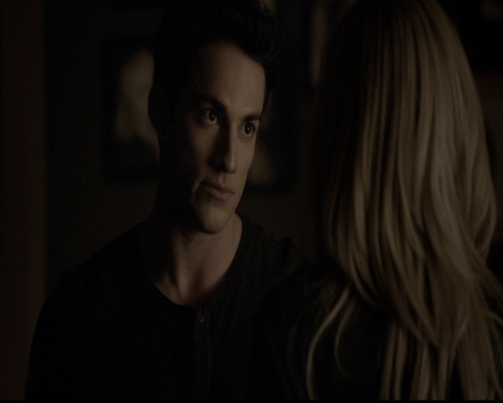 VampireDiariesWorld-dot-org_5x14NoExit1965.jpg