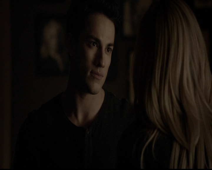 VampireDiariesWorld-dot-org_5x14NoExit1969.jpg