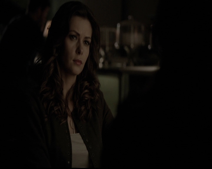 VampireDiariesWorld-dot-org_5x14NoExit2178.jpg