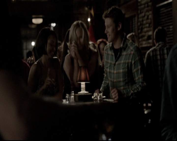 VampireDiariesWorld-dot-org_5x16WhileYouWereSleeping0039.jpg
