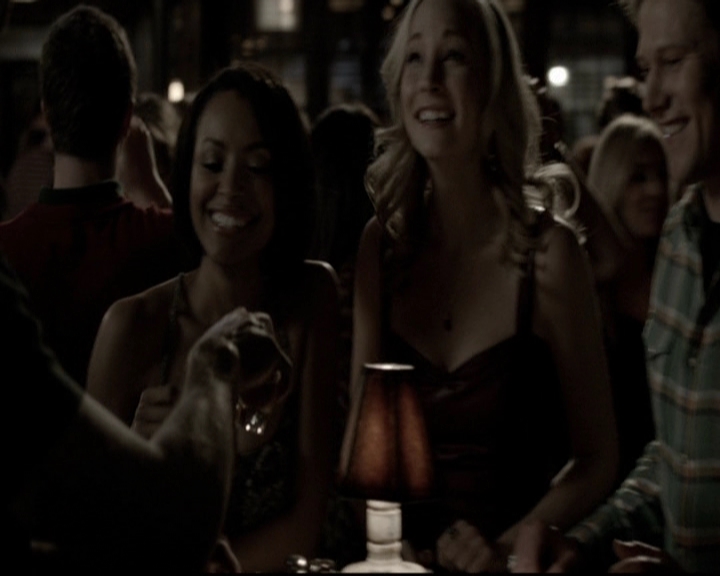 VampireDiariesWorld-dot-org_5x16WhileYouWereSleeping0042.jpg