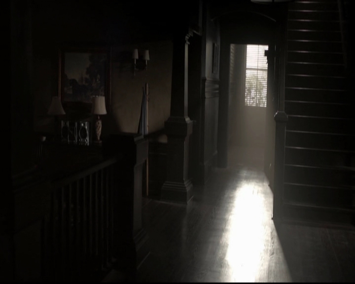 VampireDiariesWorld-dot-org_5x16WhileYouWereSleeping0135.jpg