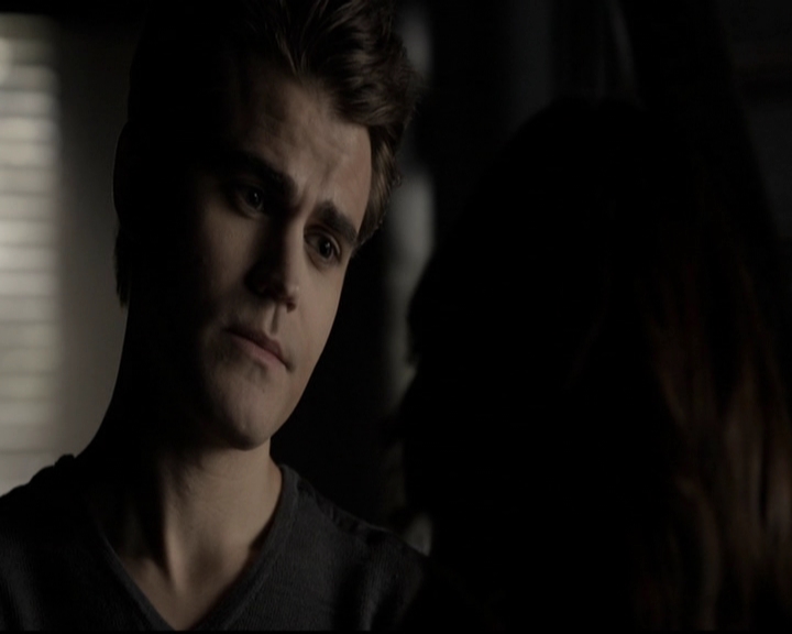 VampireDiariesWorld-dot-org_5x16WhileYouWereSleeping0200.jpg