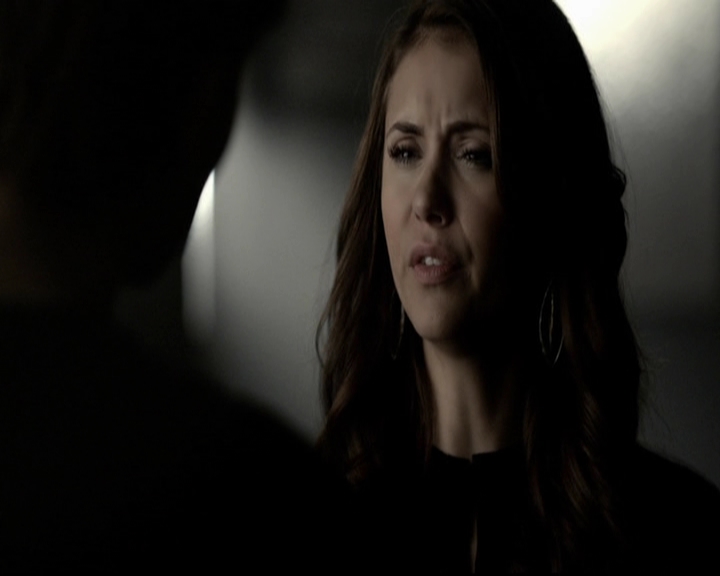 VampireDiariesWorld-dot-org_5x16WhileYouWereSleeping0218.jpg
