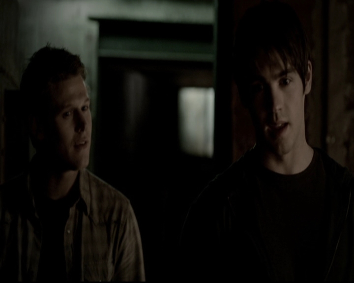 VampireDiariesWorld-dot-org_5x16WhileYouWereSleeping0289.jpg