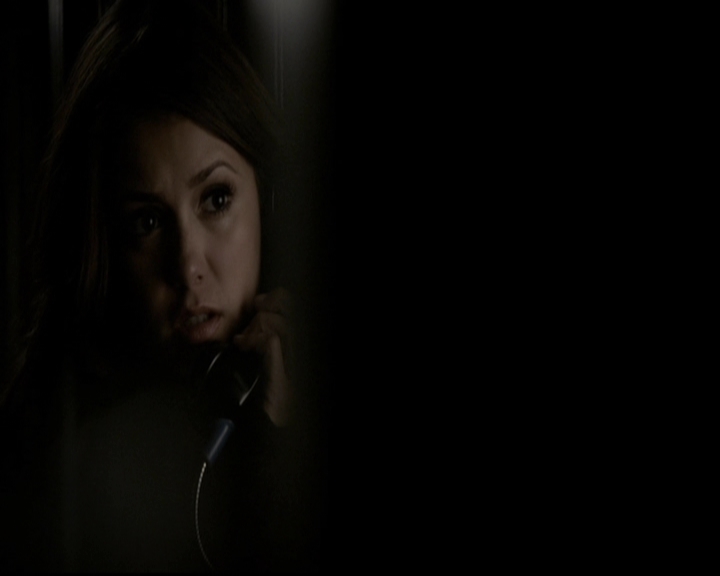 VampireDiariesWorld-dot-org_5x16WhileYouWereSleeping0305.jpg