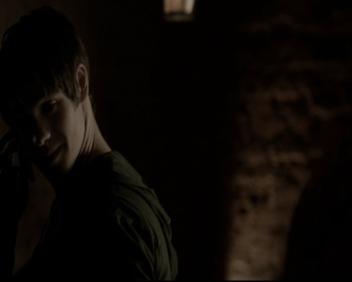 VampireDiariesWorld-dot-org_5x16WhileYouWereSleeping0315.jpg