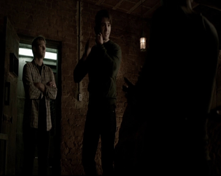 VampireDiariesWorld-dot-org_5x16WhileYouWereSleeping0317.jpg