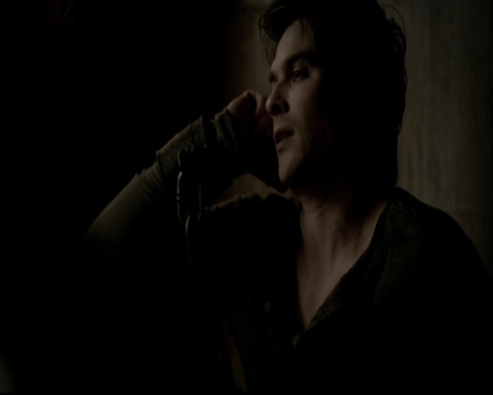 VampireDiariesWorld-dot-org_5x16WhileYouWereSleeping0340.jpg