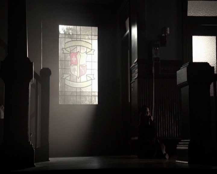 VampireDiariesWorld-dot-org_5x16WhileYouWereSleeping0353.jpg