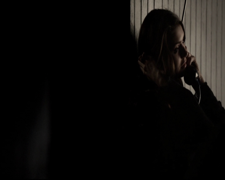 VampireDiariesWorld-dot-org_5x16WhileYouWereSleeping0375.jpg