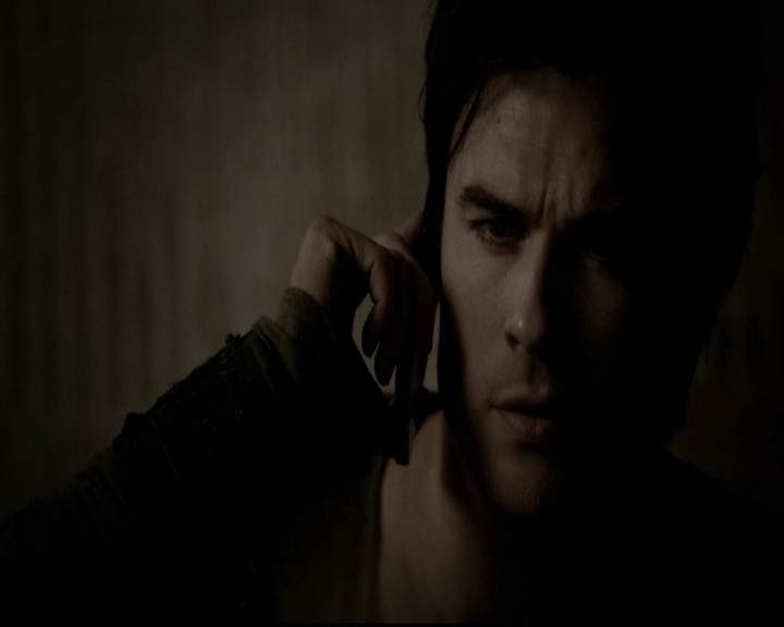 VampireDiariesWorld-dot-org_5x16WhileYouWereSleeping0418.jpg