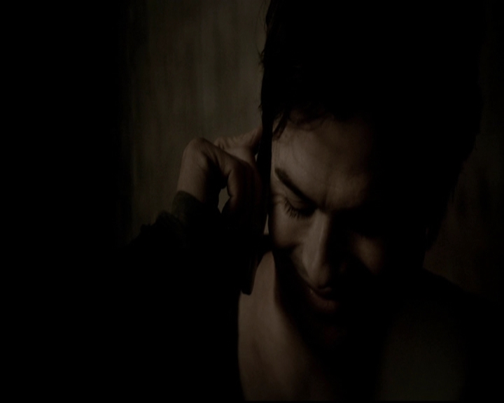 VampireDiariesWorld-dot-org_5x16WhileYouWereSleeping0434.jpg