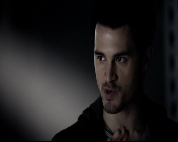 VampireDiariesWorld-dot-org_5x16WhileYouWereSleeping0477.jpg