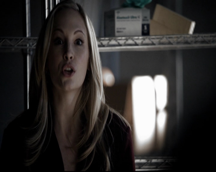 VampireDiariesWorld-dot-org_5x16WhileYouWereSleeping0480.jpg