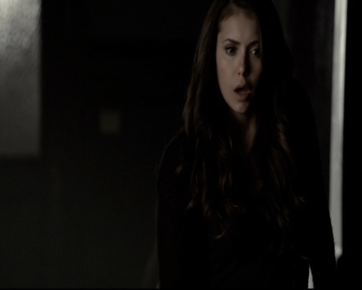 VampireDiariesWorld-dot-org_5x16WhileYouWereSleeping0555.jpg