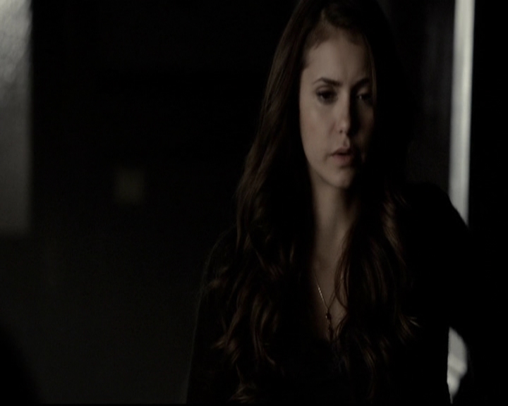 VampireDiariesWorld-dot-org_5x16WhileYouWereSleeping0557.jpg