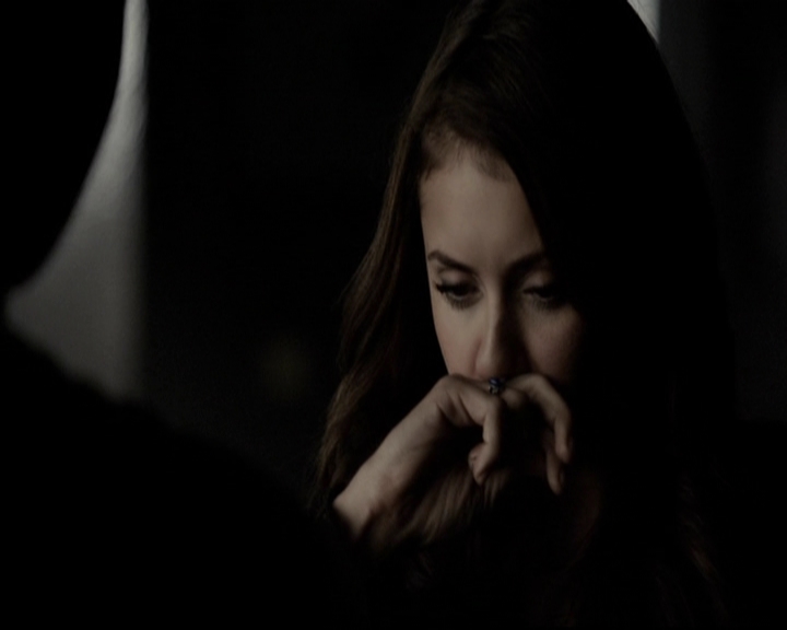 VampireDiariesWorld-dot-org_5x16WhileYouWereSleeping0582.jpg