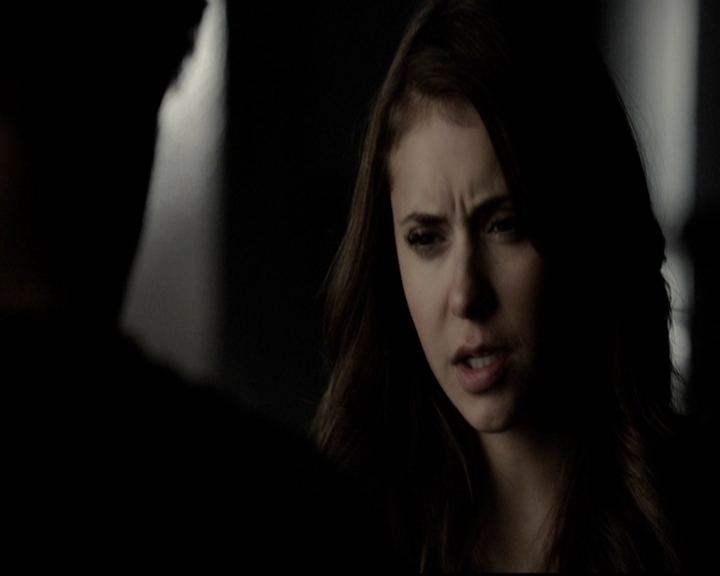VampireDiariesWorld-dot-org_5x16WhileYouWereSleeping0592.jpg