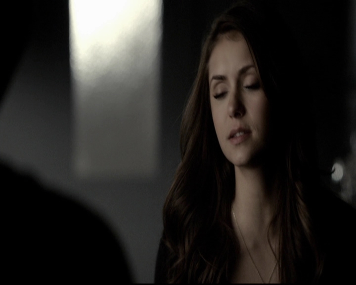 VampireDiariesWorld-dot-org_5x16WhileYouWereSleeping0598.jpg