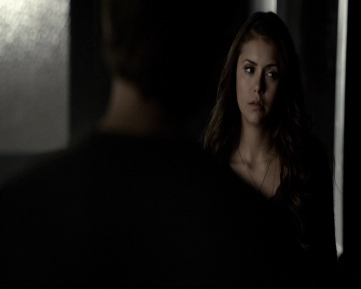 VampireDiariesWorld-dot-org_5x16WhileYouWereSleeping0702.jpg