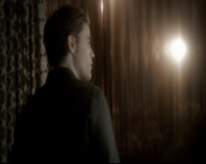 VampireDiariesWorld-dot-org_5x16WhileYouWereSleeping0931.jpg