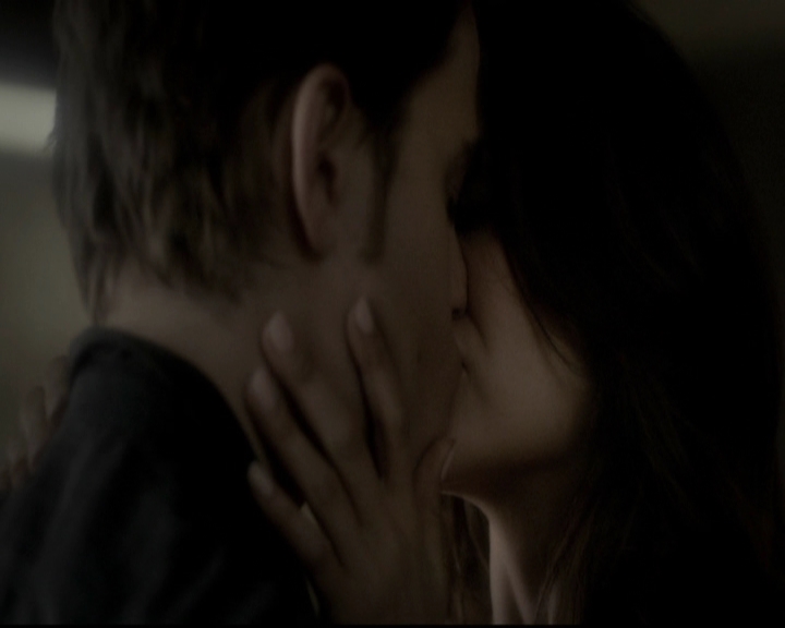 VampireDiariesWorld-dot-org_5x16WhileYouWereSleeping0952.jpg