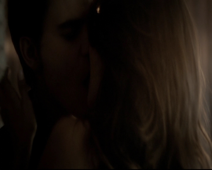 VampireDiariesWorld-dot-org_5x16WhileYouWereSleeping0961.jpg