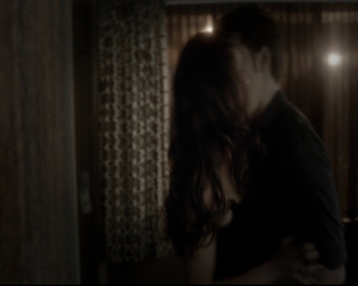 VampireDiariesWorld-dot-org_5x16WhileYouWereSleeping0965.jpg