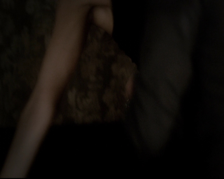 VampireDiariesWorld-dot-org_5x16WhileYouWereSleeping0966.jpg
